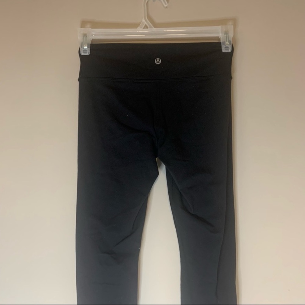 Lululemon black leggings